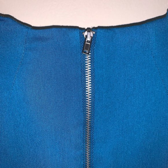 Naked Zebra Blue Midi Dress Size M Light Weight - Picture 3 of 7